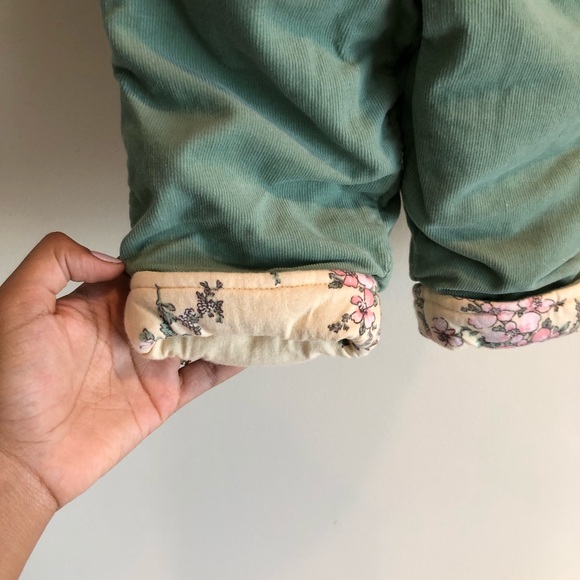 2 PIECE REVERSIBLE NEW BORN SET - Picture 6 of 6